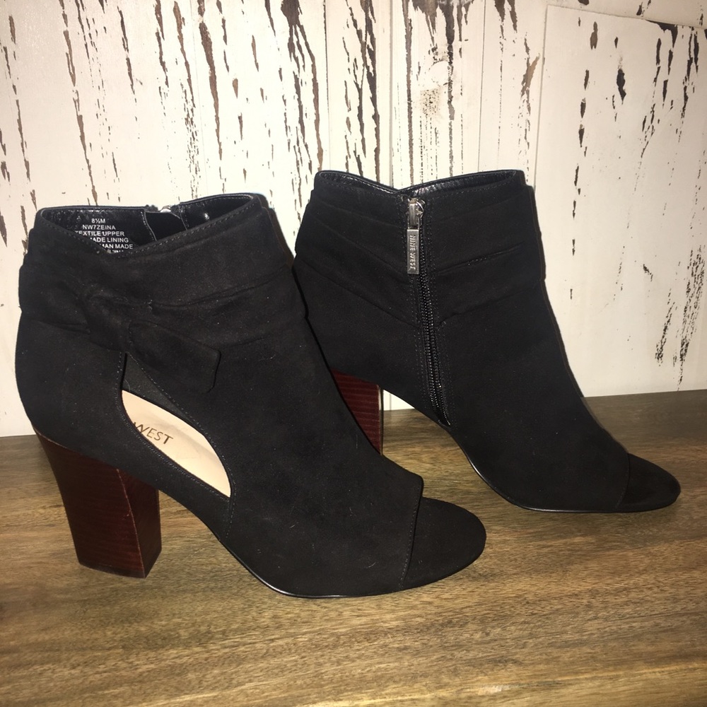 Zeinna open toe w/ cutout Nine West booties 8.5